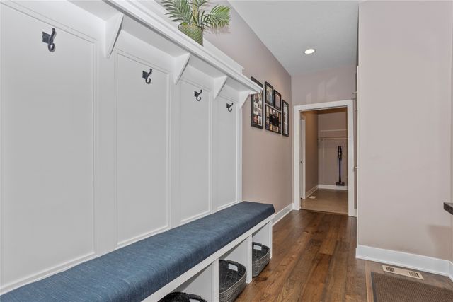 515 NE Brookshire Court, Waukee, IA 50263