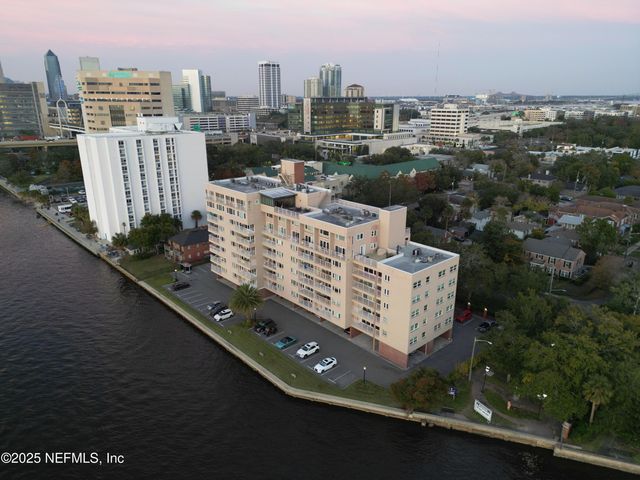 1590 LE BARON Avenue 1590, Jacksonville, FL 32207