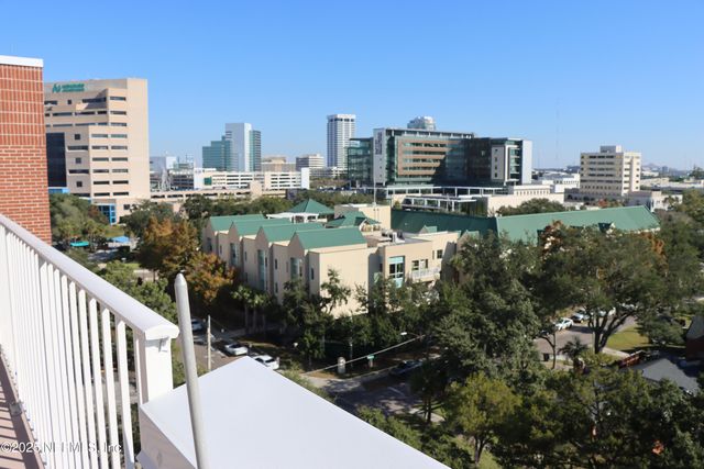 1590 LE BARON Avenue 1590, Jacksonville, FL 32207