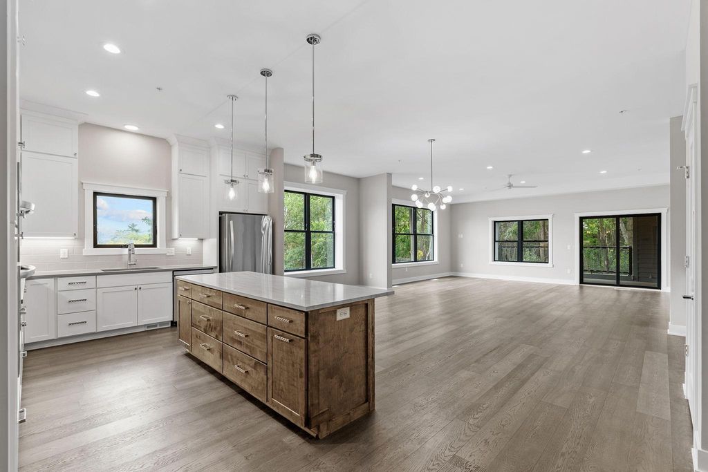 5754 Shady Oak Road S 2, Minnetonka, MN 55343 — photo 4