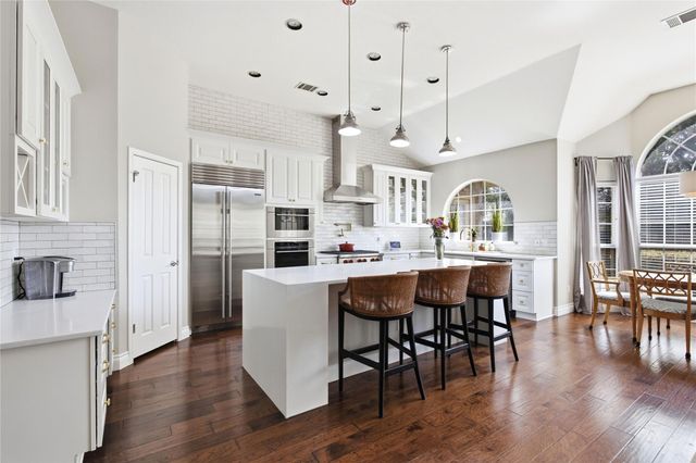 7435 Fireoak DR, Austin, TX 78759