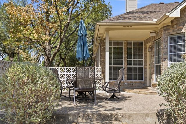 7435 Fireoak DR, Austin, TX 78759