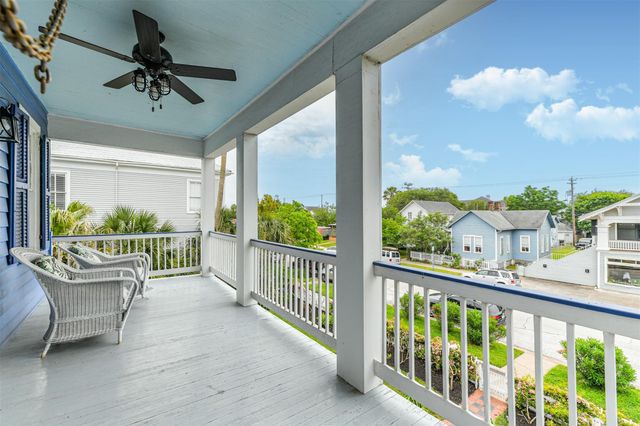 1128 Postoffice Street, Galveston, TX 77550