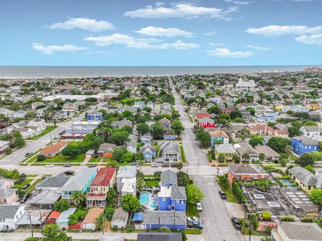 1128 Postoffice Street, Galveston, TX 77550
