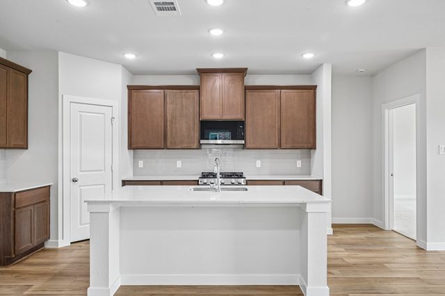 732 Ashley Gardens Drive, Forney, TX 75126
