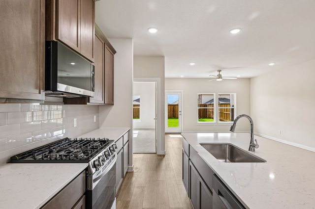 732 Ashley Gardens Drive, Forney, TX 75126