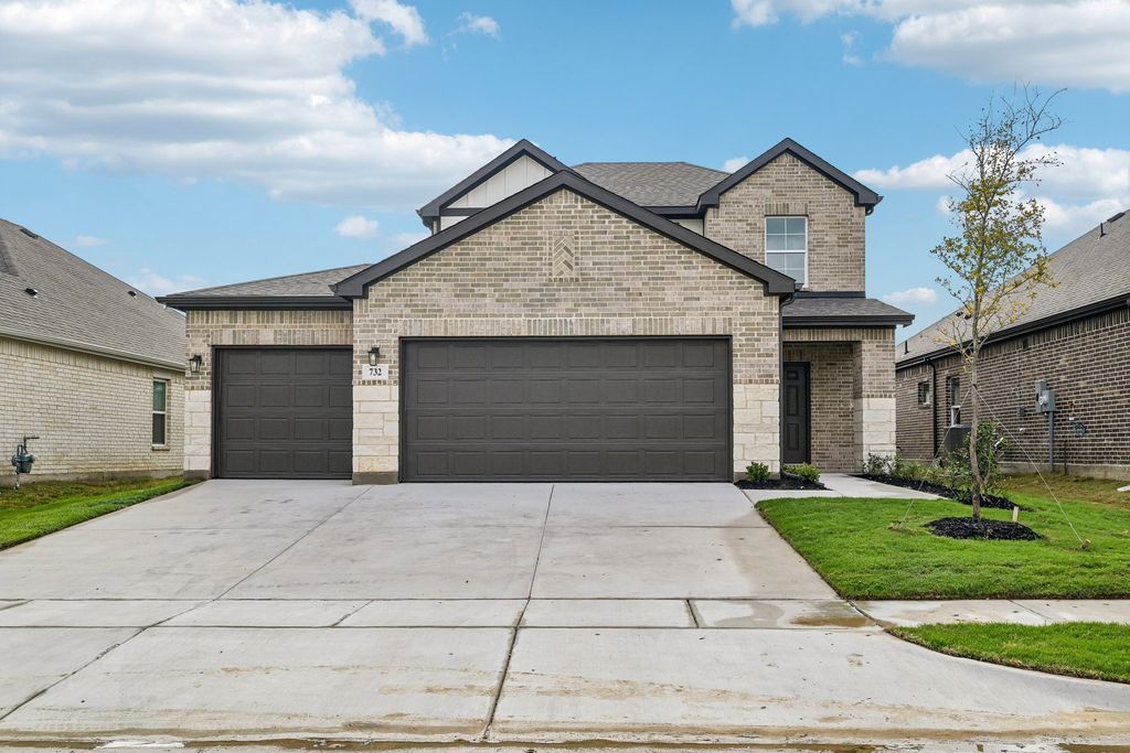 732 Ashley Gardens Drive, Forney, TX 75126