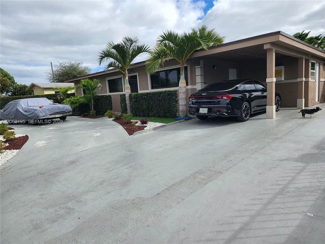 3760 NW 197th St 1, Miami Gardens, FL 33055