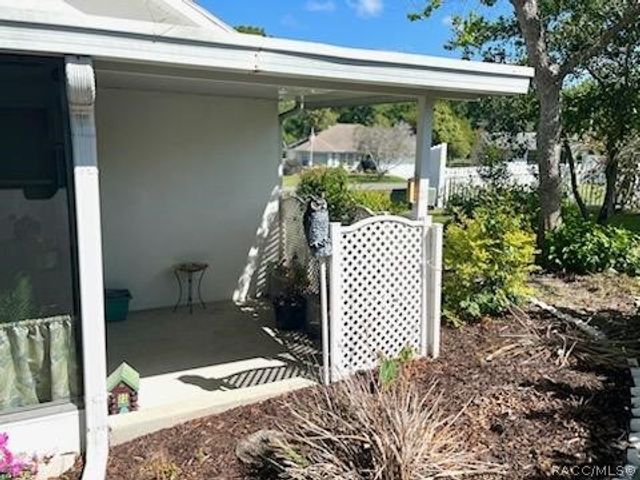 342 W Sugarberry Lane, Beverly Hills, FL 34465