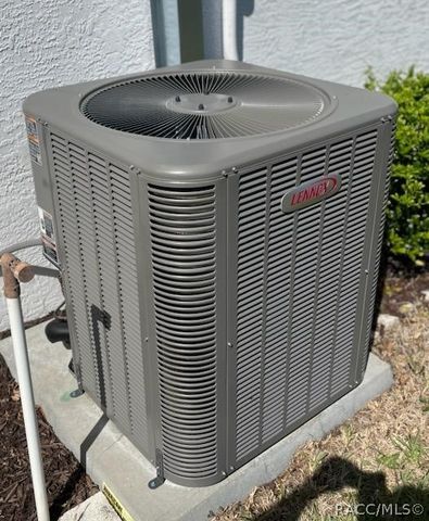 342 W Sugarberry Lane, Beverly Hills, FL 34465