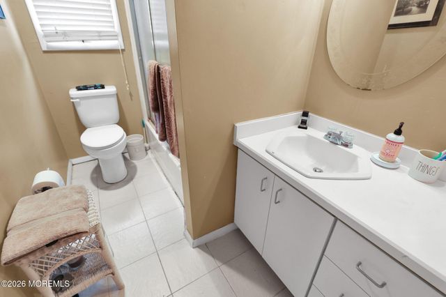 180 Central Avenue, Island Heights, NJ 08732