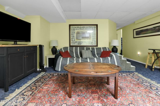 180 Central Avenue, Island Heights, NJ 08732