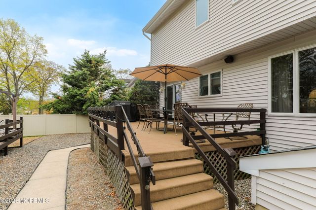 180 Central Avenue, Island Heights, NJ 08732