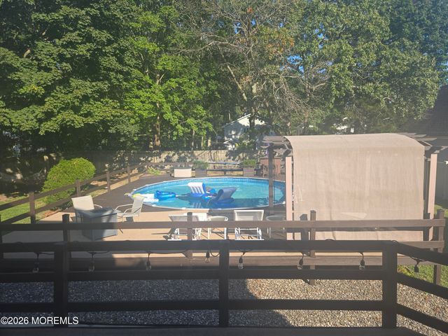 180 Central Avenue, Island Heights, NJ 08732