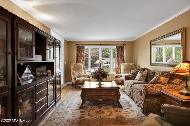 180 Central Avenue, Island Heights, NJ 08732