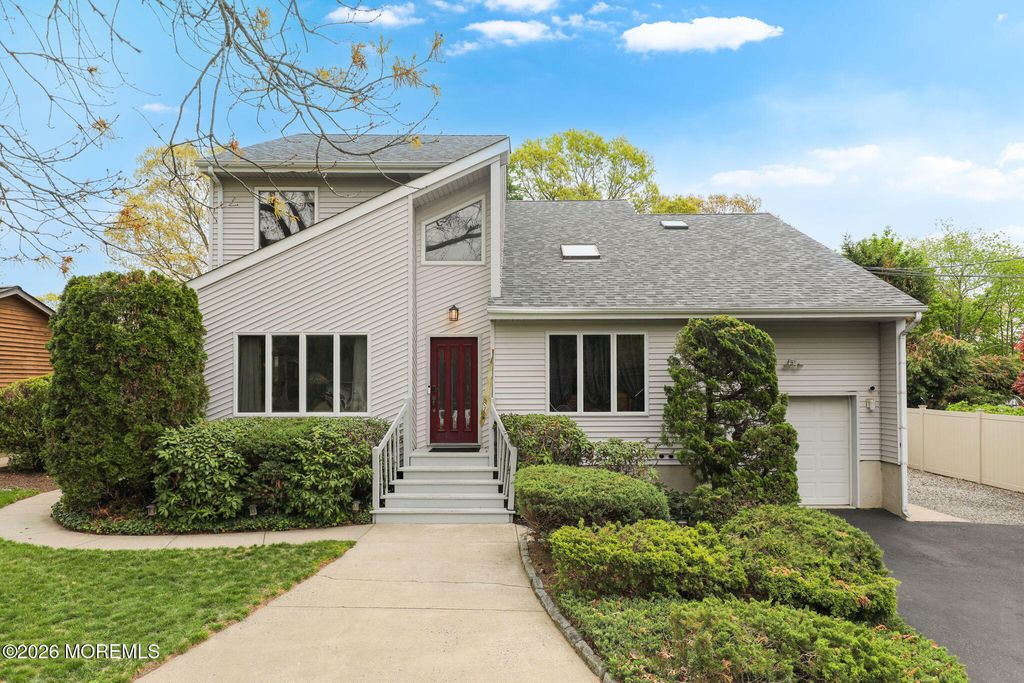 180 Central Avenue, Island Heights, NJ 08732