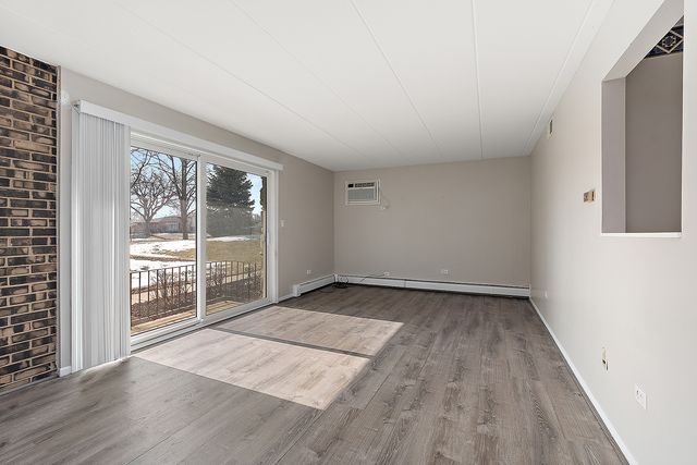 8932 W 140th Street 1A, Orland Park, IL 60462