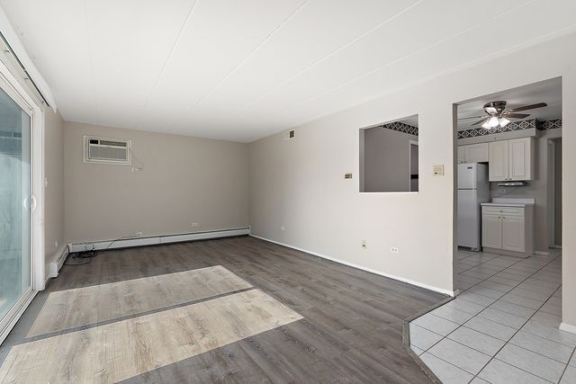 8932 W 140th Street 1A, Orland Park, IL 60462