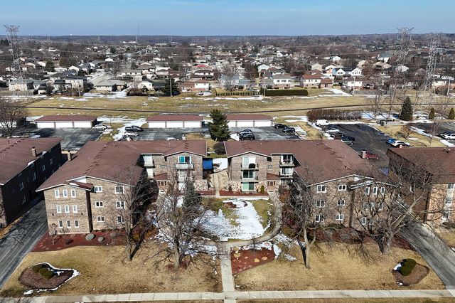 8932 W 140th Street 1A, Orland Park, IL 60462