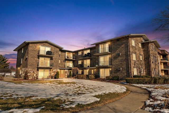 8932 W 140th Street 1A, Orland Park, IL 60462