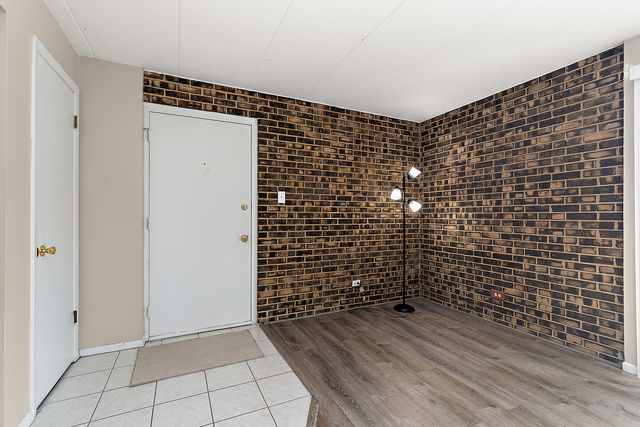 8932 W 140th Street 1A, Orland Park, IL 60462