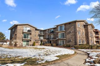 8932 W 140th Street 1A, Orland Park, IL 60462