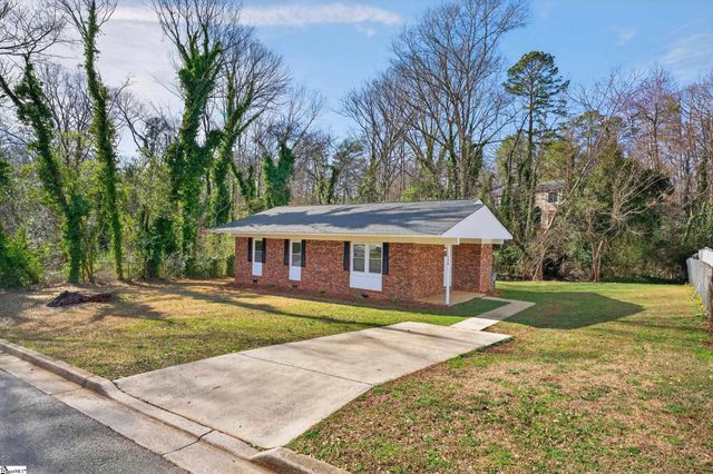 230 Fisher Avenue, Spartanburg, SC 29301