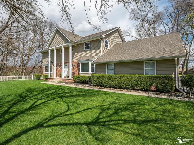 1060 Hollywood Drive, Monroe, MI 48162