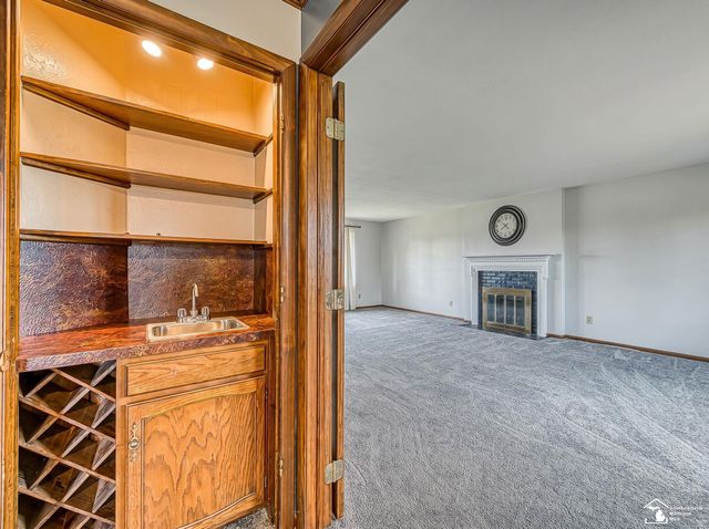 1060 Hollywood Drive, Monroe, MI 48162