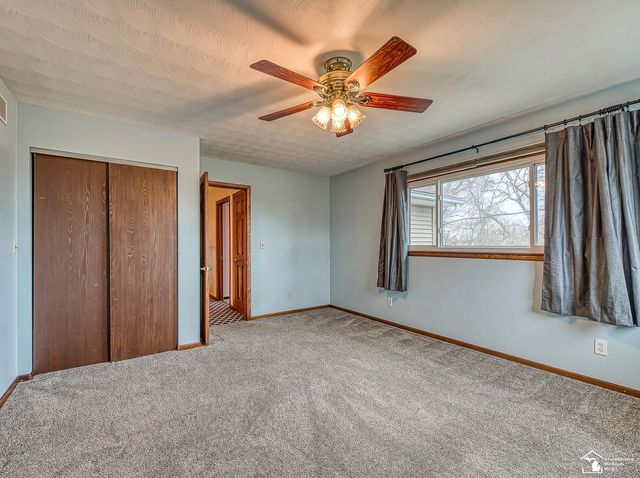 1060 Hollywood Drive, Monroe, MI 48162