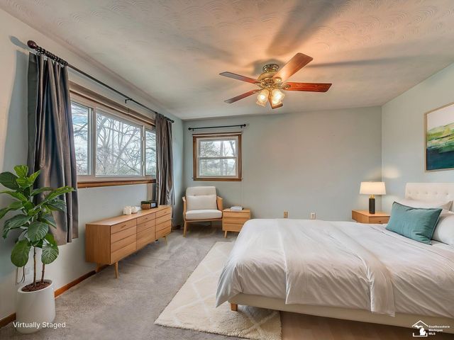 1060 Hollywood Drive, Monroe, MI 48162