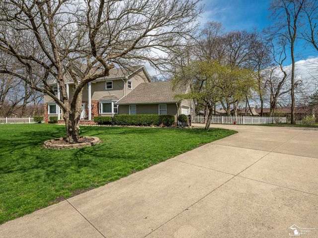 1060 Hollywood Drive, Monroe, MI 48162