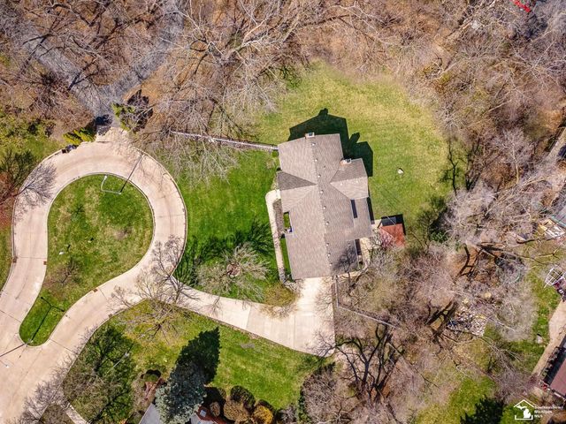 1060 Hollywood Drive, Monroe, MI 48162