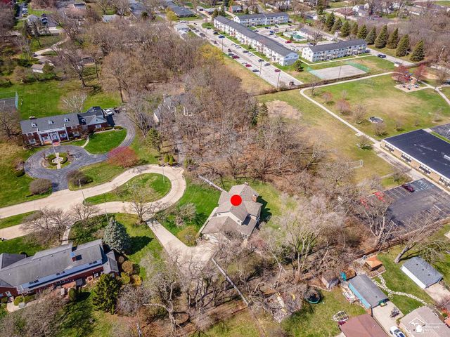 1060 Hollywood Drive, Monroe, MI 48162