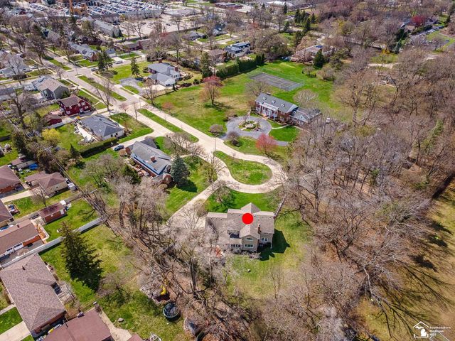 1060 Hollywood Drive, Monroe, MI 48162
