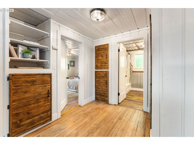 988 SAVAGE CREEK Rd, Grants Pass, OR 97527