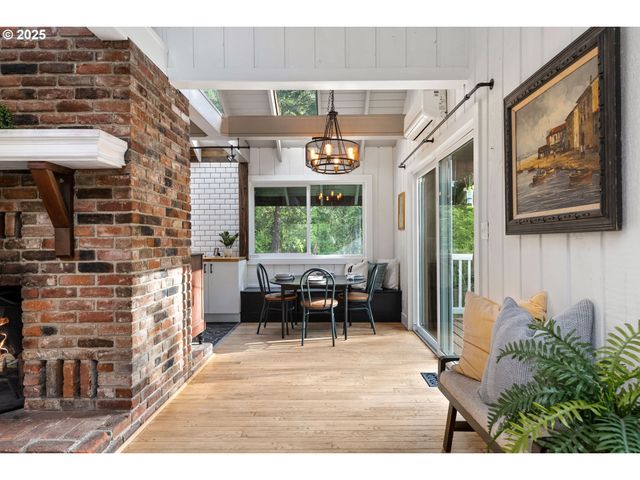 988 SAVAGE CREEK Rd, Grants Pass, OR 97527