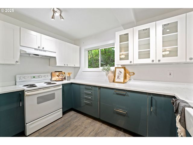 988 SAVAGE CREEK Rd, Grants Pass, OR 97527