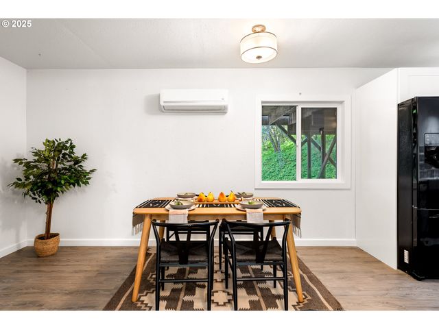 988 SAVAGE CREEK Rd, Grants Pass, OR 97527