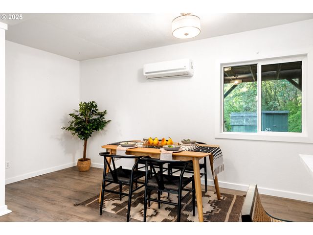 988 SAVAGE CREEK Rd, Grants Pass, OR 97527