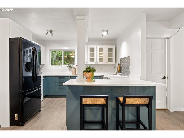 988 SAVAGE CREEK Rd, Grants Pass, OR 97527