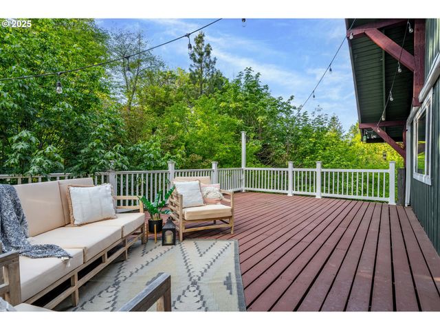 988 SAVAGE CREEK Rd, Grants Pass, OR 97527