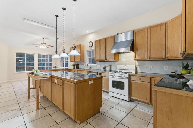 20934 Imperial Oak Drive, Magnolia, TX 77355