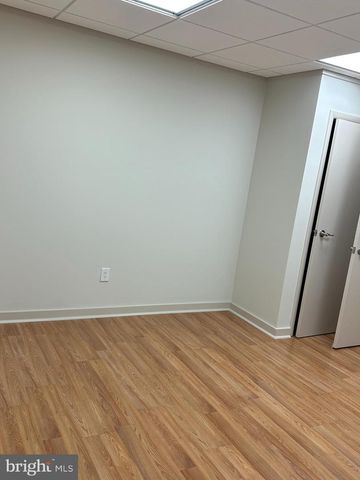 100-UNIT 102 W BUTLER AVE, Doylestown, PA 18901