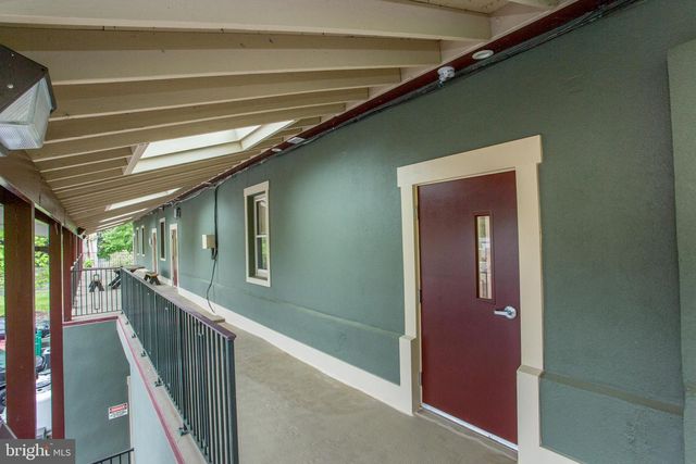 100-UNIT 102 W BUTLER AVE, Doylestown, PA 18901