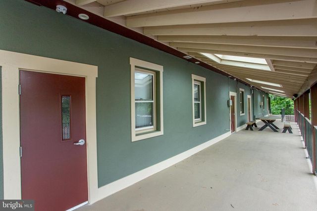 100-UNIT 102 W BUTLER AVE, Doylestown, PA 18901