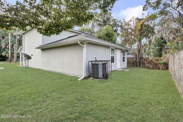 7308 BARBERIE Street, Jacksonville, FL 32208