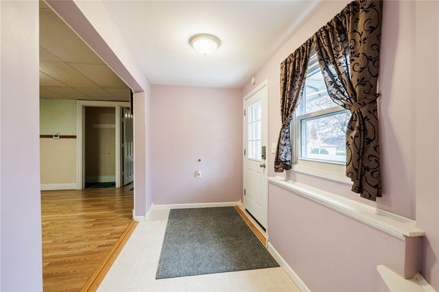 4451 Old Ridge Road, Williamson, NY 14589