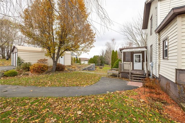 4451 Old Ridge Road, Williamson, NY 14589