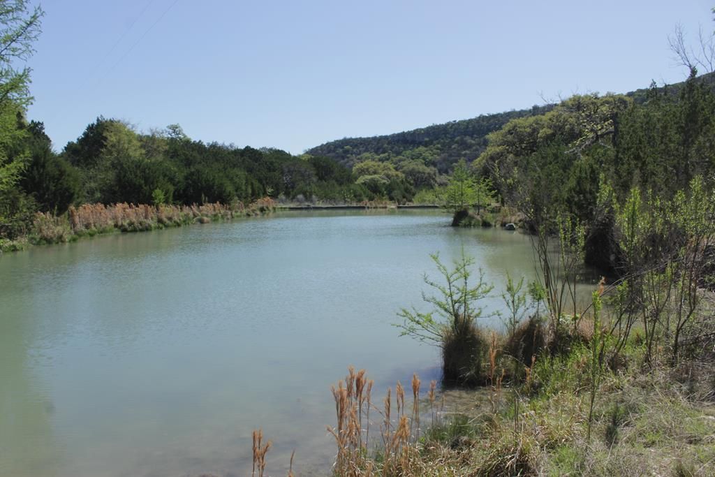 Image 1 of property listing at 1976 W Cedar Creek Dr, Leakey, TX 78873